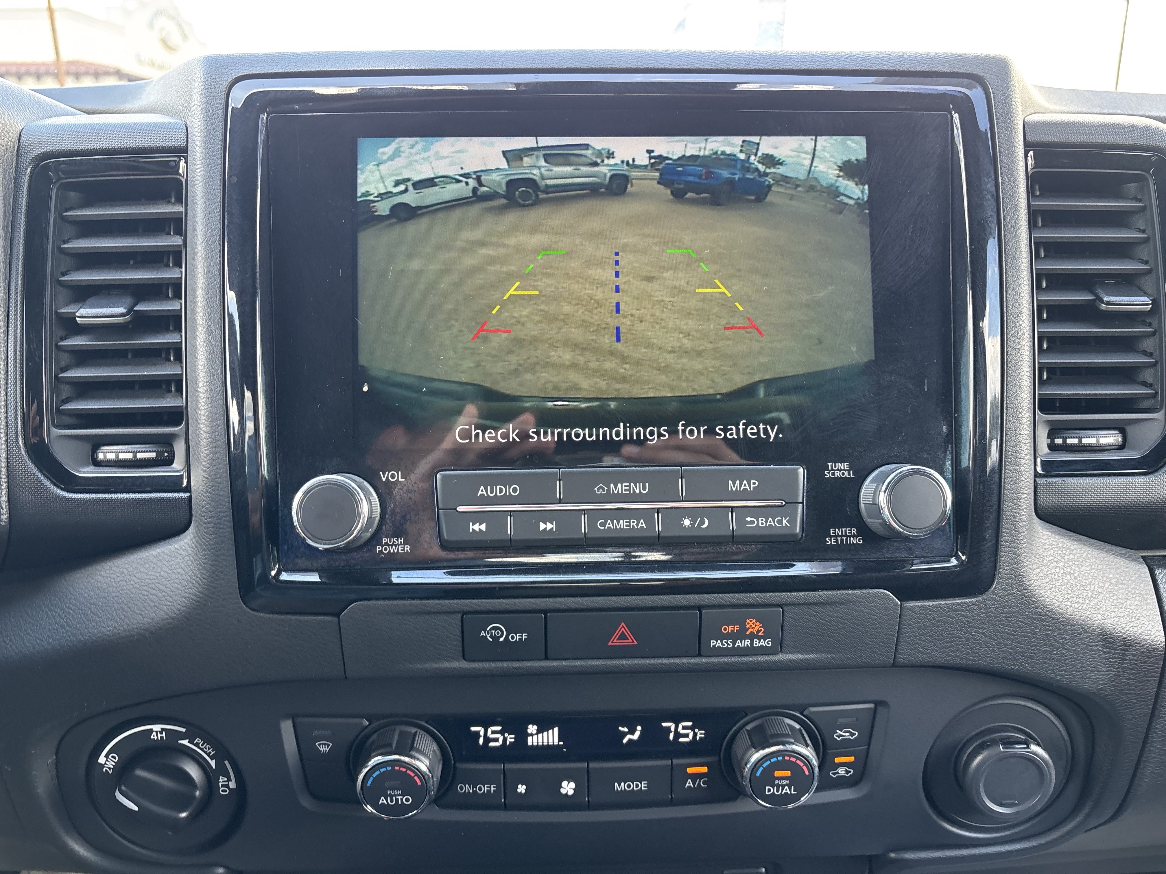 Used 2024 Nissan Frontier PRO-4X AWD/4WD image 37
