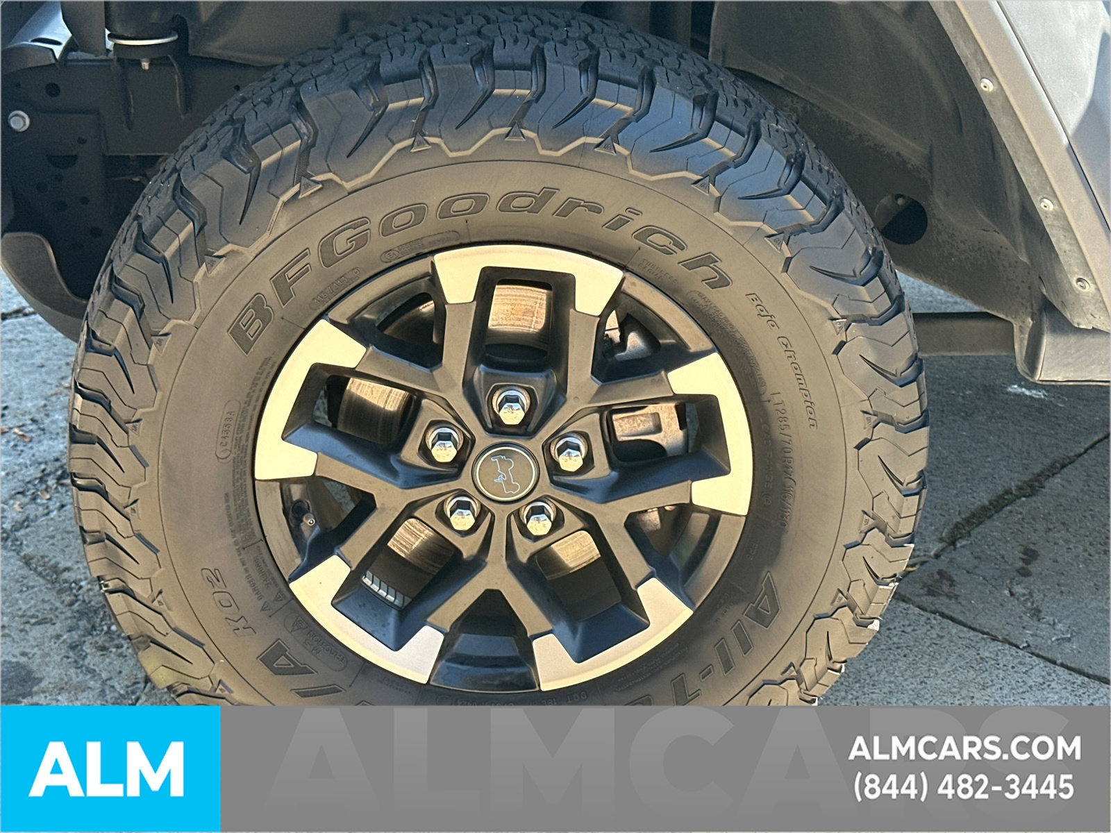 Used 2024 Jeep Wrangler Unlimited Rubicon 4xe AWD/4WD image 12