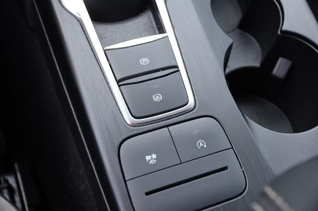 Certified 2022 Ford Escape SE w/ SE Sport Appearance Package FWD image 25