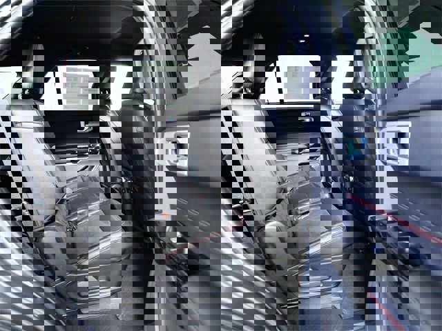 Certified 2023 Ford Explorer ST-Line image 12