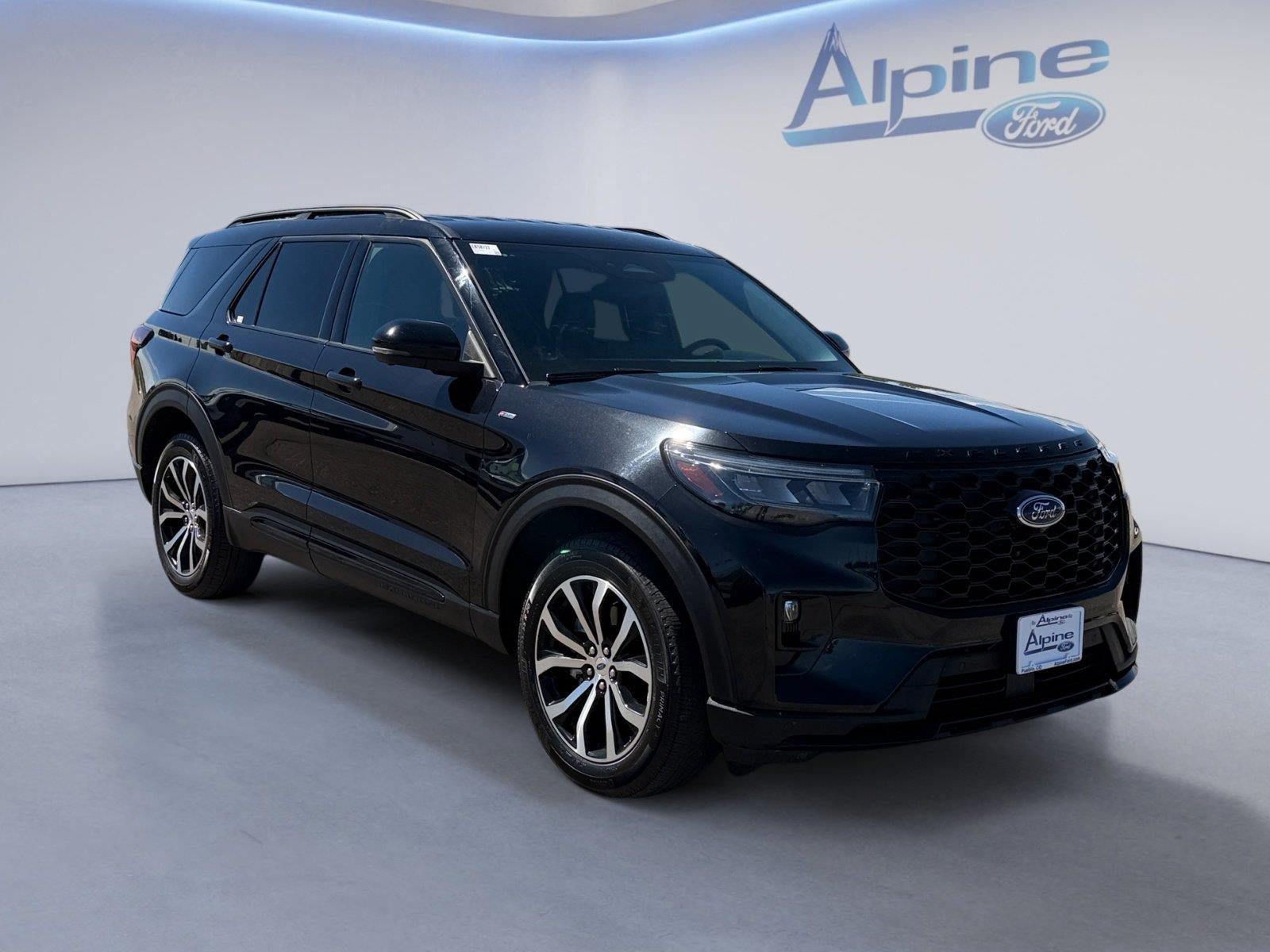 Certified 2025 Ford Explorer ST-Line AWD/4WD image 7