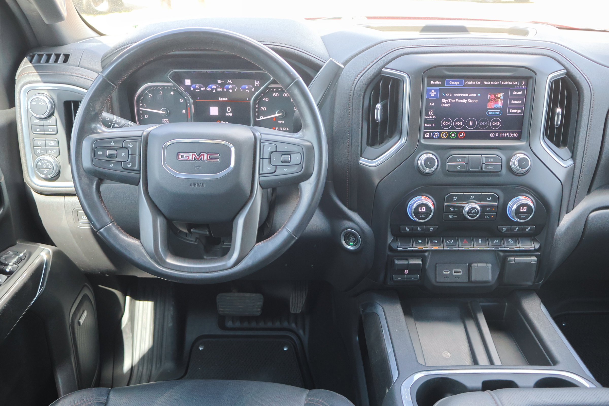 Used 2022 GMC Sierra 1500 AT4 w/ Technology Package image 27