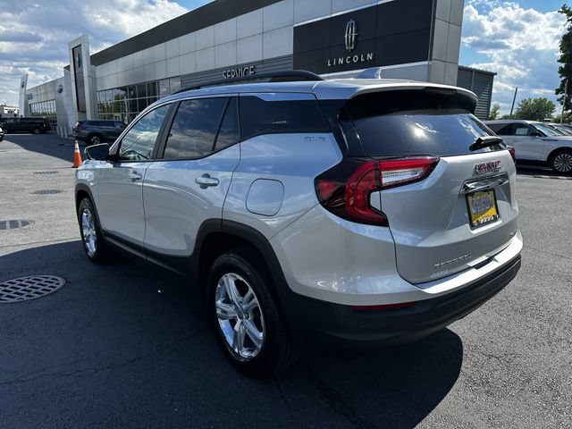 Used 2022 GMC Terrain SLE w/ Driver Convenience Package AWD/4WD image 7