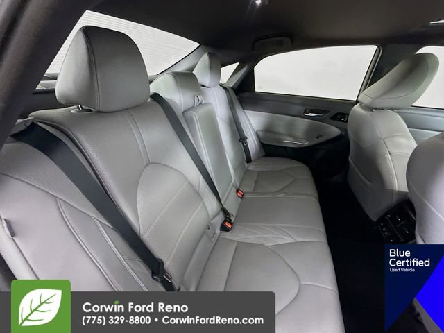Used 2021 Toyota Avalon Limited FWD image 31