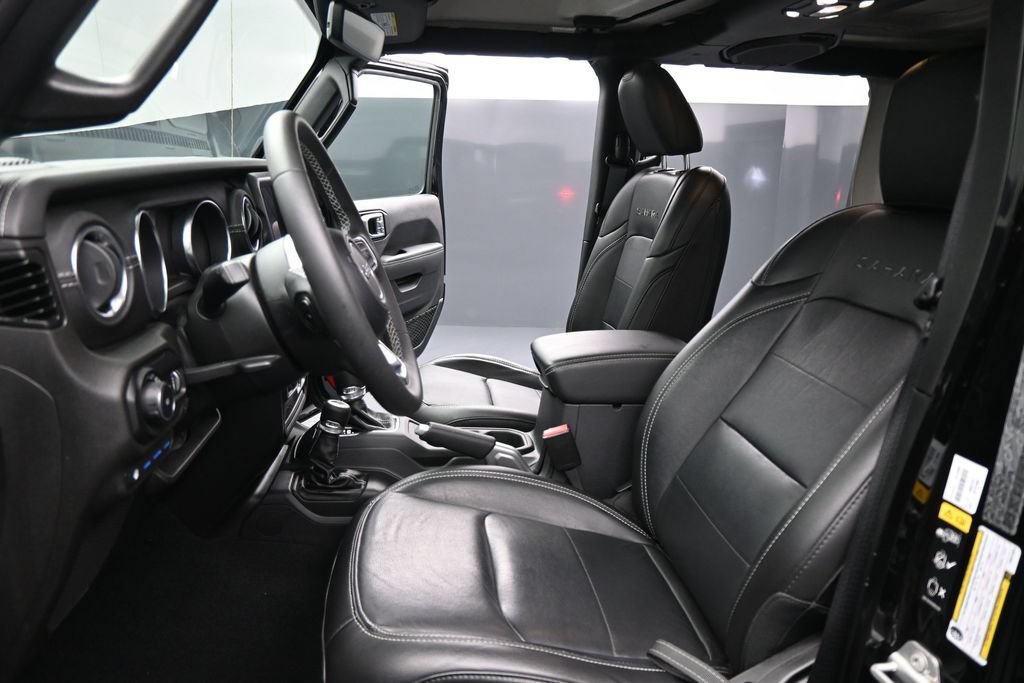 Used 2023 Jeep Wrangler Unlimited Sahara AWD/4WD image 10