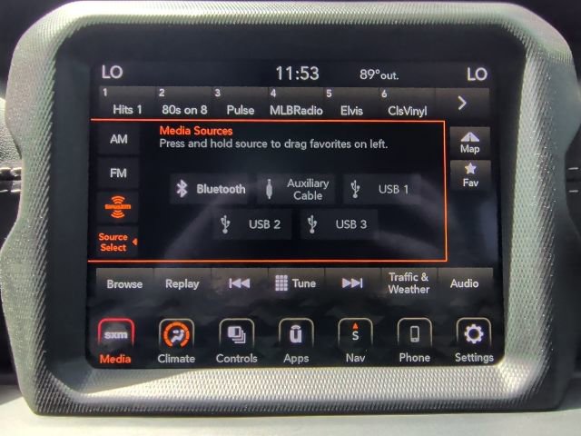 Used 2020 Jeep Gladiator Overland w/ Popular Equipment Package AWD/4WD image 17