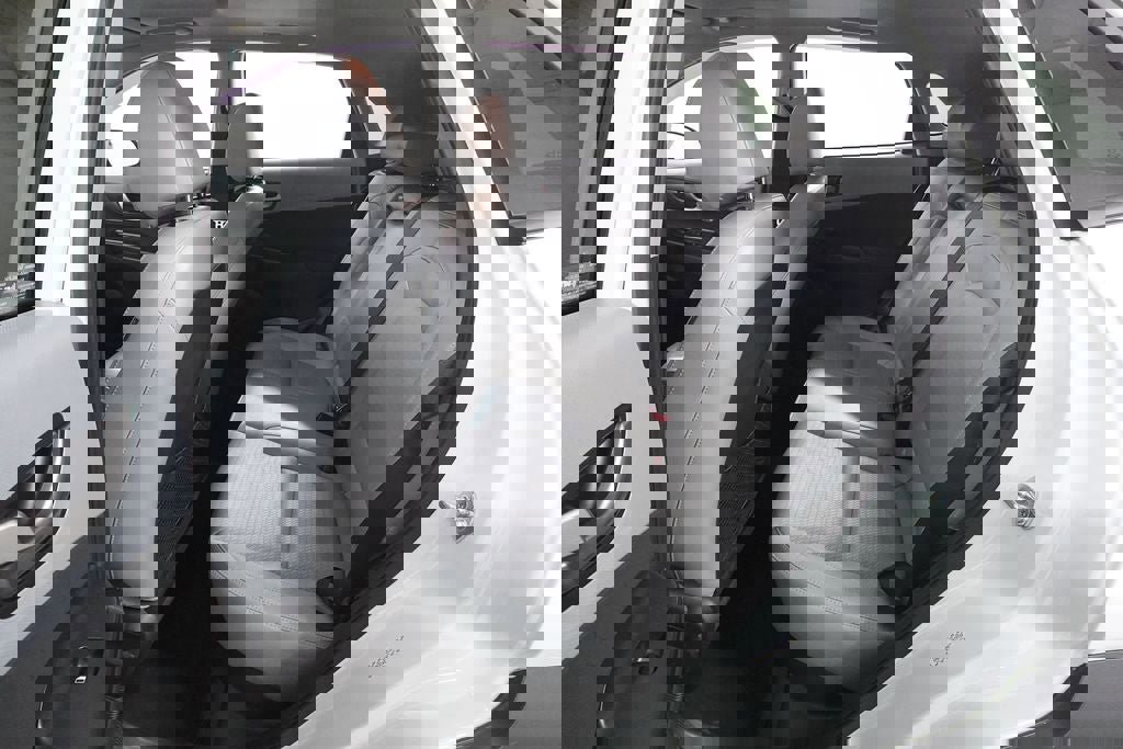 Used 2020 Hyundai Kona Ultimate w/ Cargo Package AWD/4WD image 27