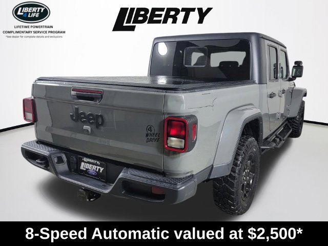 Used 2023 Jeep Gladiator Sport AWD/4WD image 3