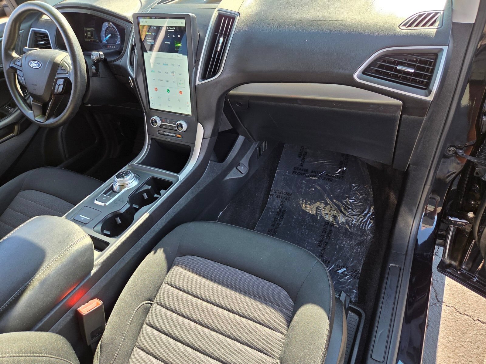 Certified 2022 Ford Edge SE w/ Black Appearance Package AWD/4WD image 16
