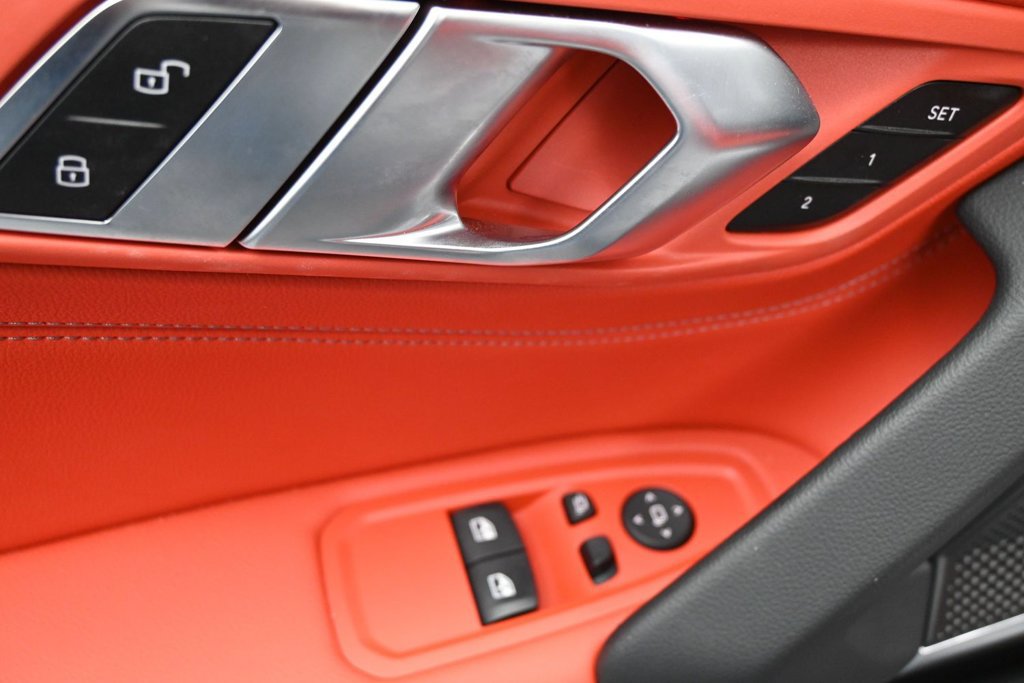 Used 2025 BMW Z4 M40i w/ Edition RWD image 13