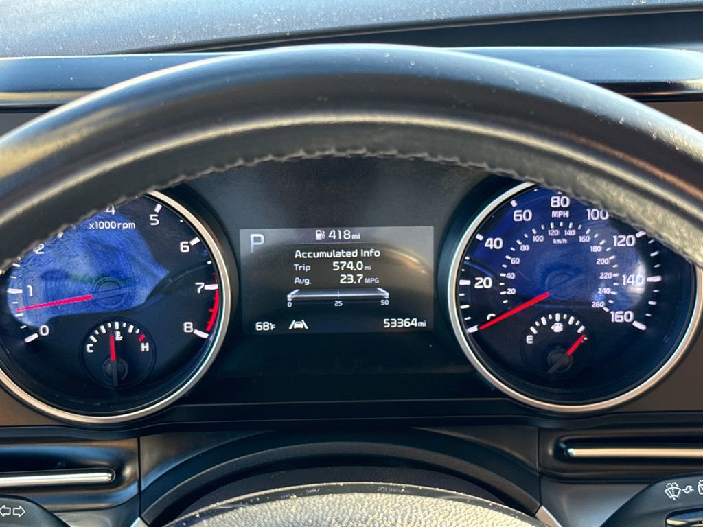 Used 2022 Kia Carnival LX image 20