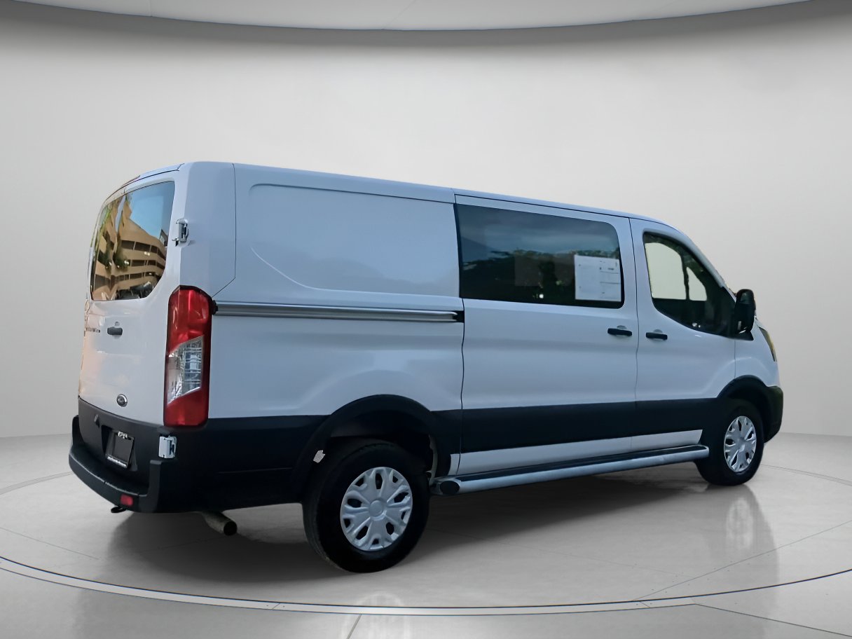 Certified 2025 Ford Transit 250 Low Roof w/ Exterior Upgrade Package RWD image 29