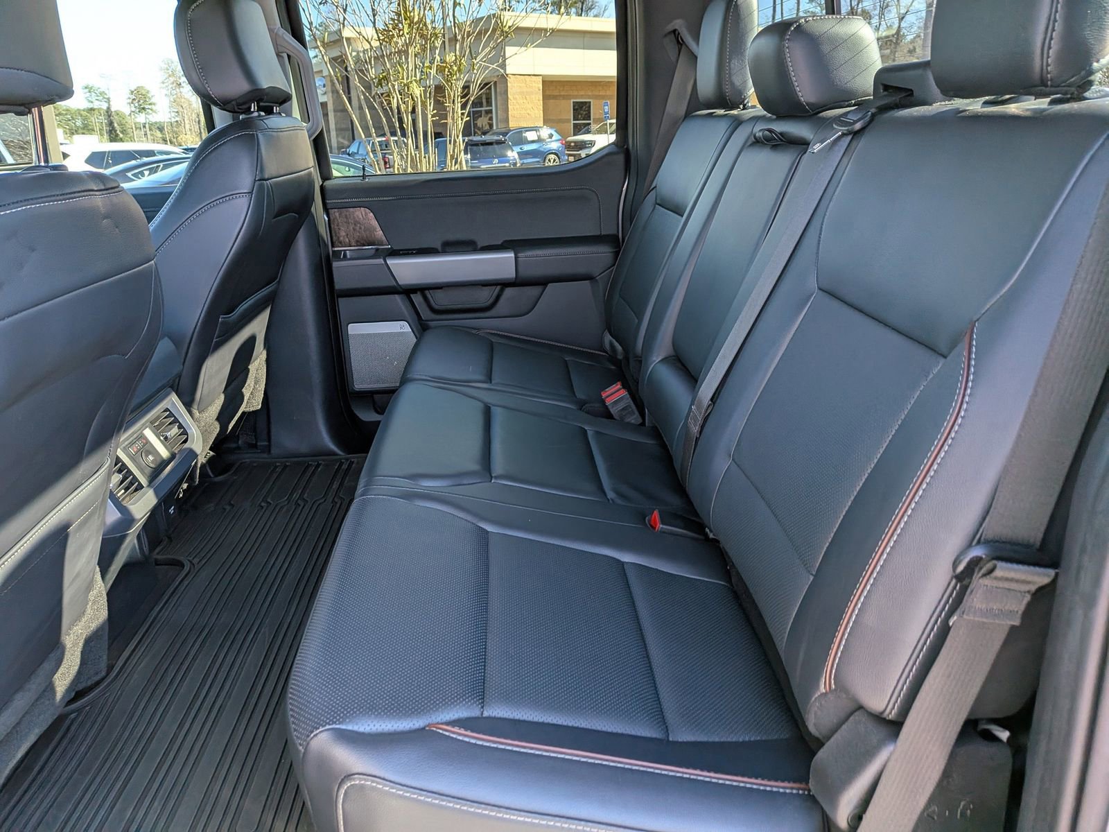 Certified 2024 Ford F450 Lariat w/ Lariat Ultimate Package image 15