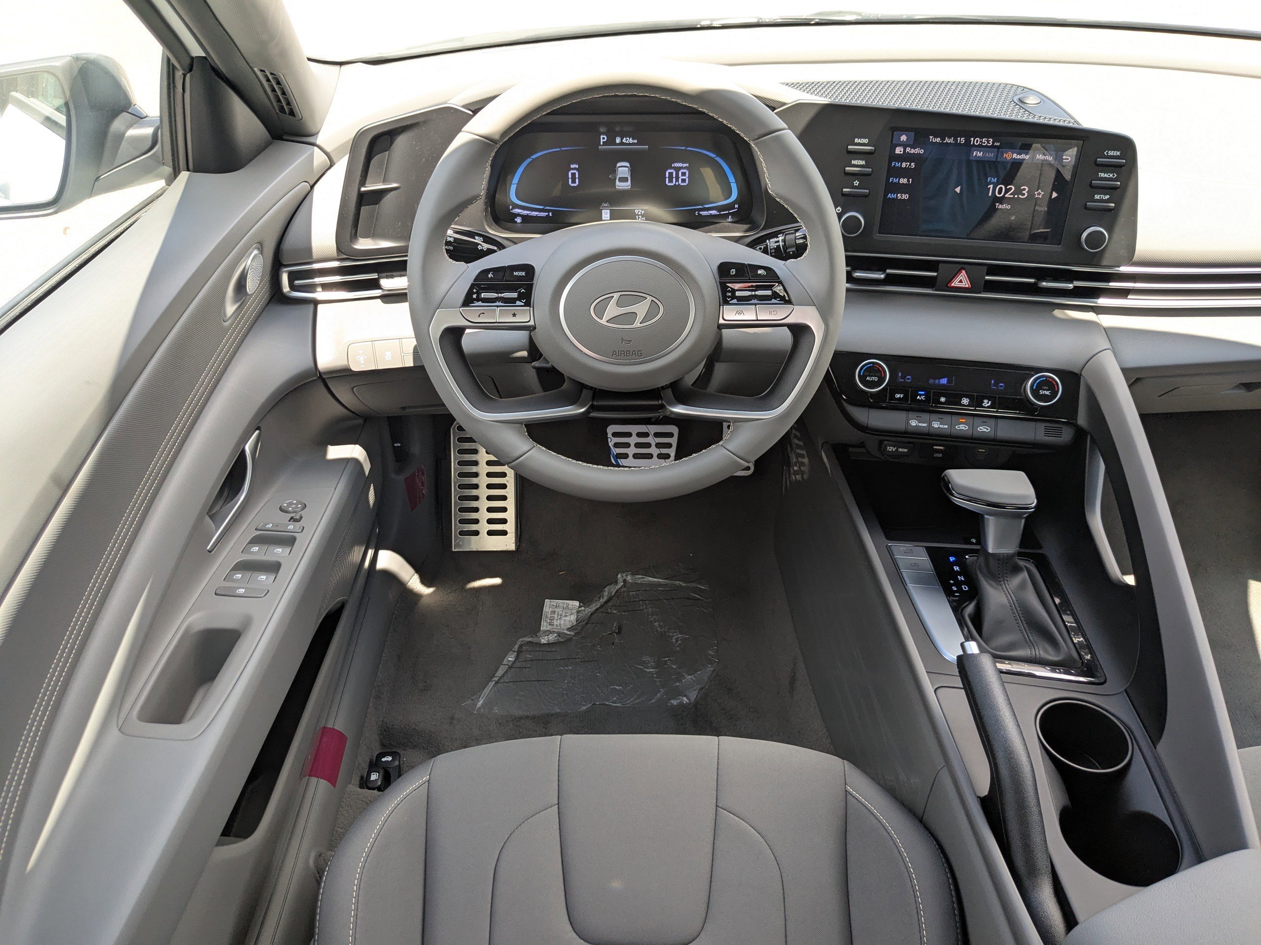 Used 2025 Hyundai Elantra Sport FWD image 10