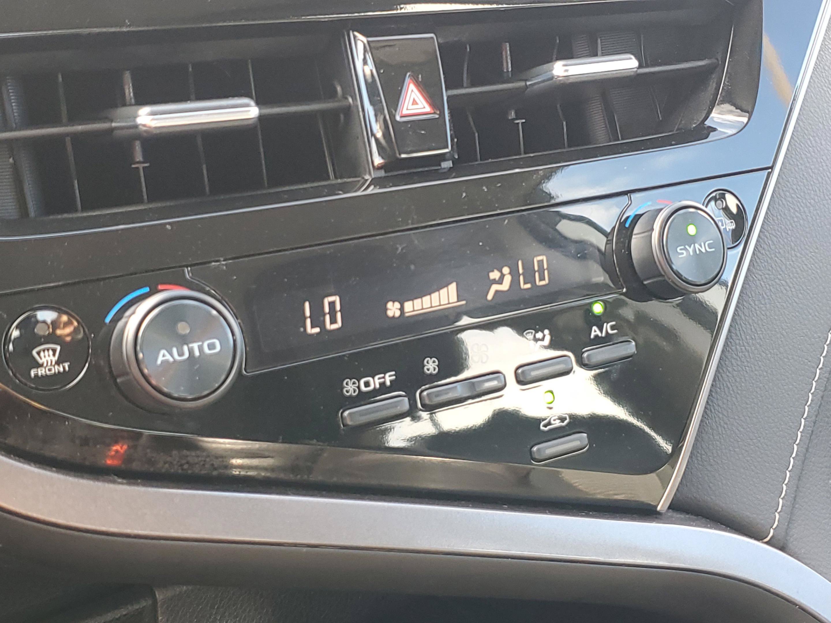 Used 2024 Toyota Camry SE FWD image 24