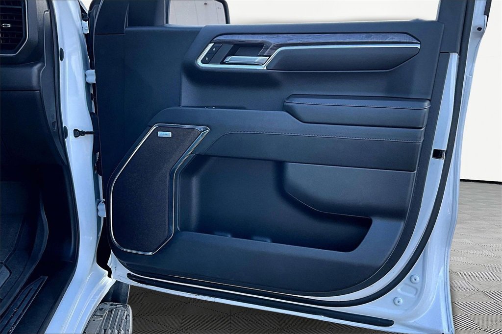 Used 2023 Chevrolet Silverado 1500 LTZ image 25