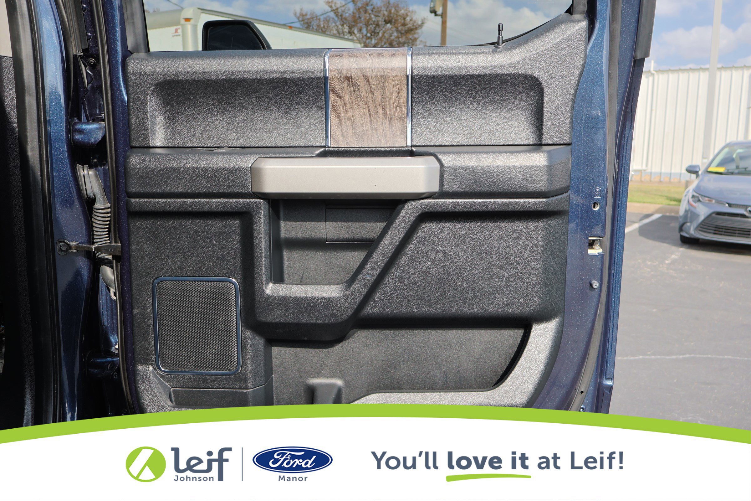 Certified 2019 Ford F250 Lariat w/ Lariat Value Package image 32