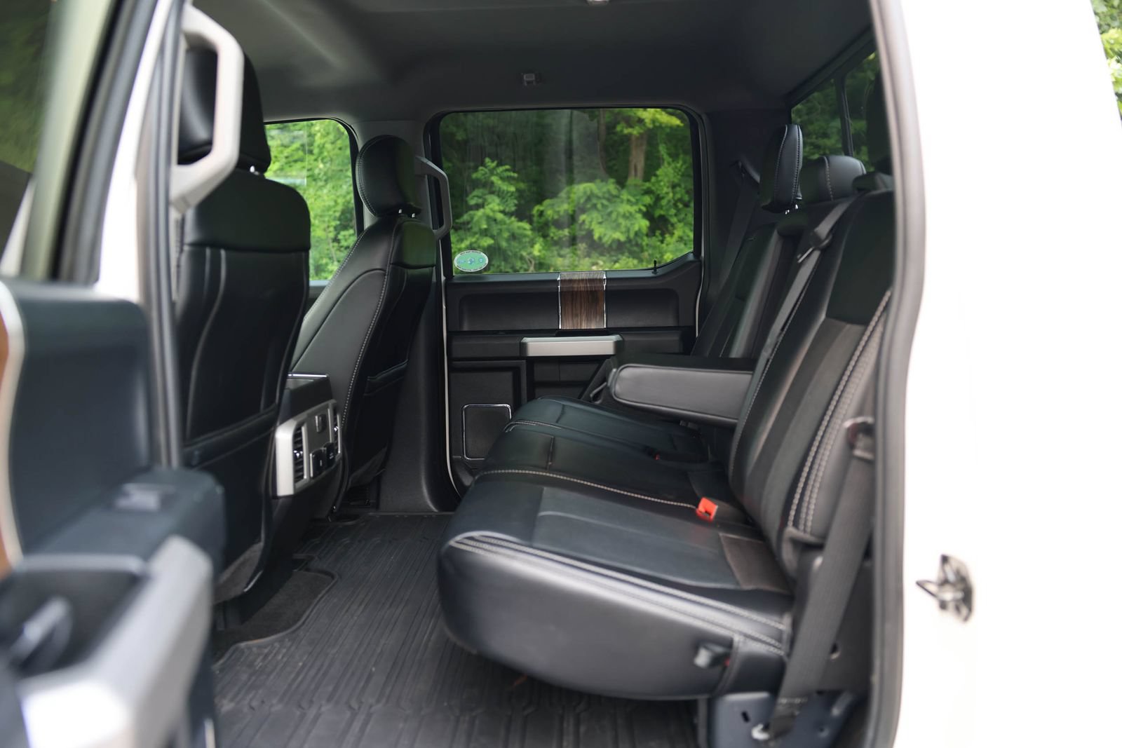 Certified 2019 Ford F150 Lariat w/ Trailer Tow Package AWD/4WD image 15