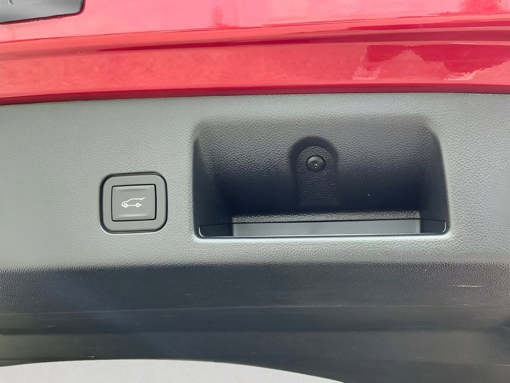 Used 2025 Chevrolet Equinox EV LT w/ Convenience Package image 20