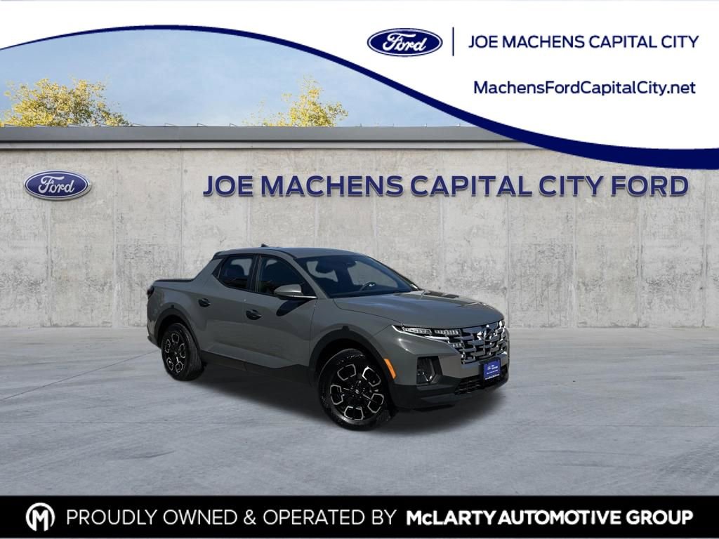 Used 2024 Hyundai Santa Cruz SE image 1