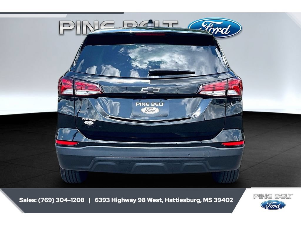 Used 2024 Chevrolet Equinox LS w/ LS Convenience Package FWD image 4