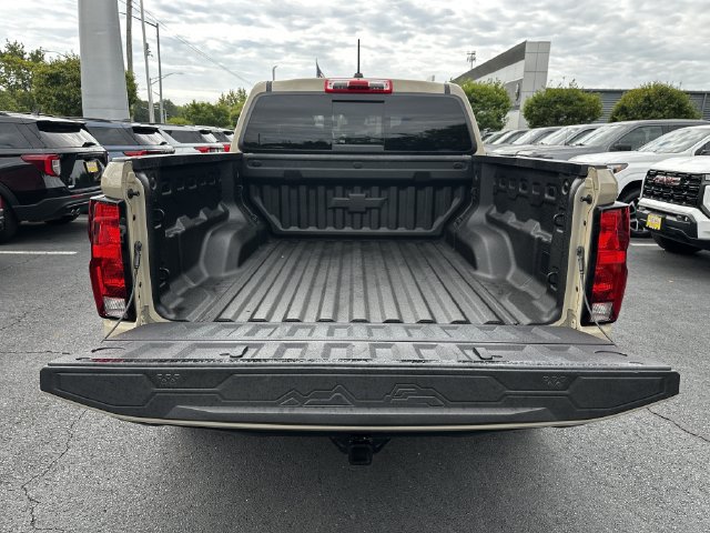 Used 2024 Chevrolet Colorado Trail Boss w/ Technology Package AWD/4WD image 40