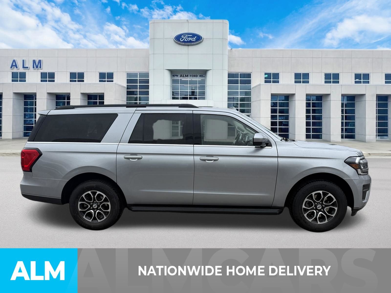Certified 2024 Ford Expedition Max XLT RWD image 4
