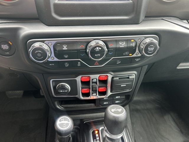Used 2021 Jeep Wrangler Unlimited Sport AWD/4WD image 30