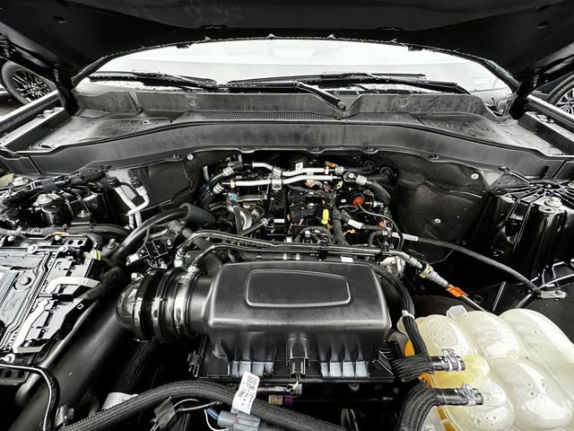 Certified 2022 Ford Explorer XLT w/ Equipment Group 202A image 32