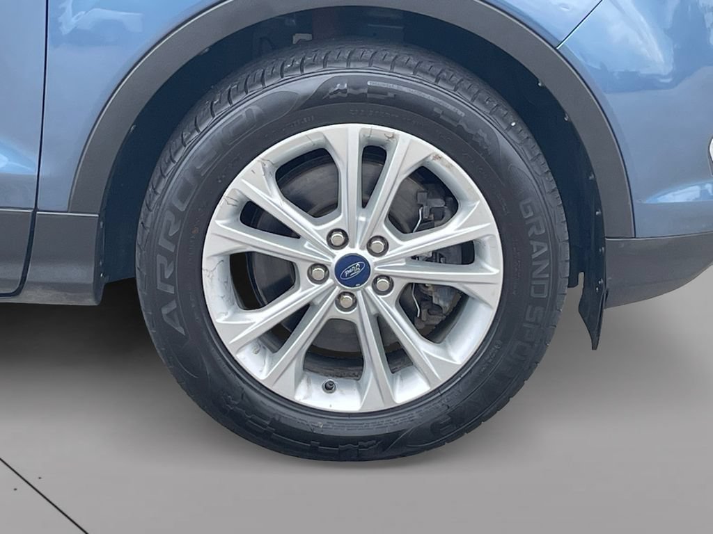 Certified 2018 Ford Escape SE w/ SE Sync 3 Package AWD/4WD image 9