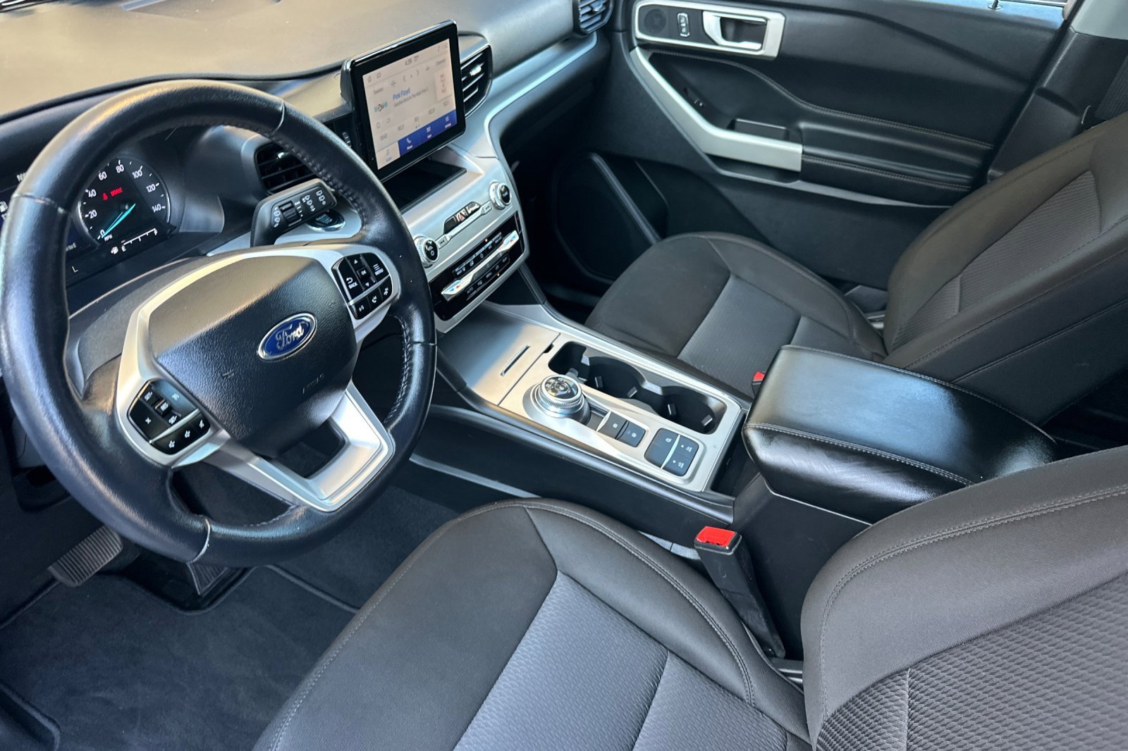 Certified 2022 Ford Explorer XLT image 9