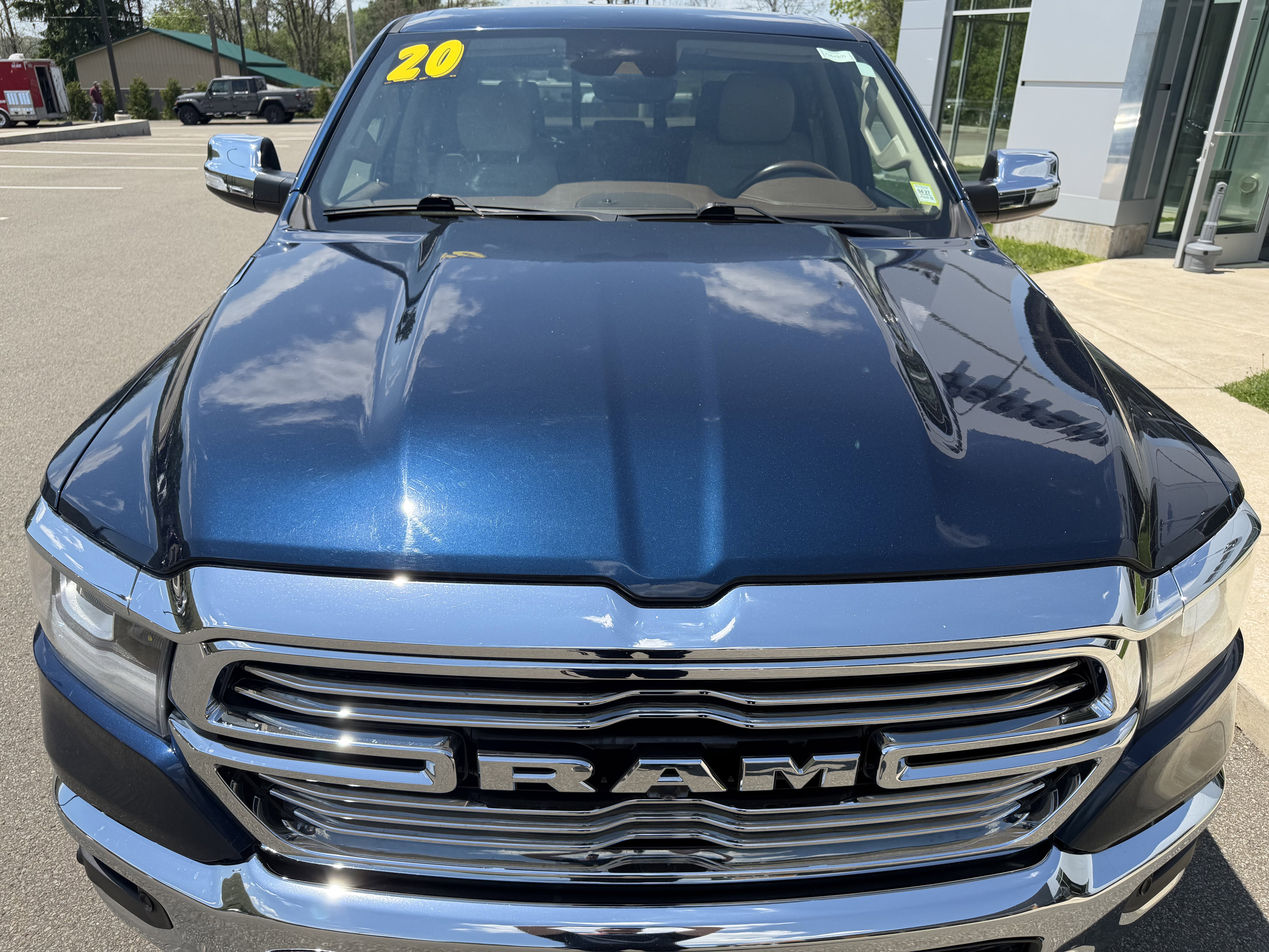 Used 2020 RAM 1500 Laramie AWD/4WD image 5