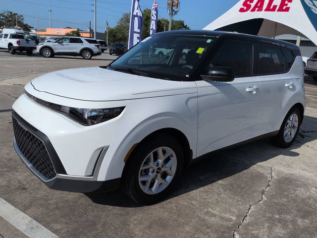 Used 2025 Kia Soul S FWD image 8