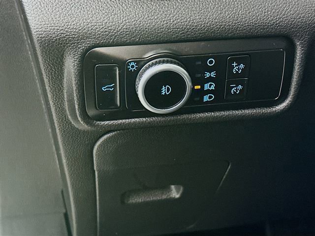 Certified 2023 Ford Explorer XLT w/ Equipment Group 202A image 17