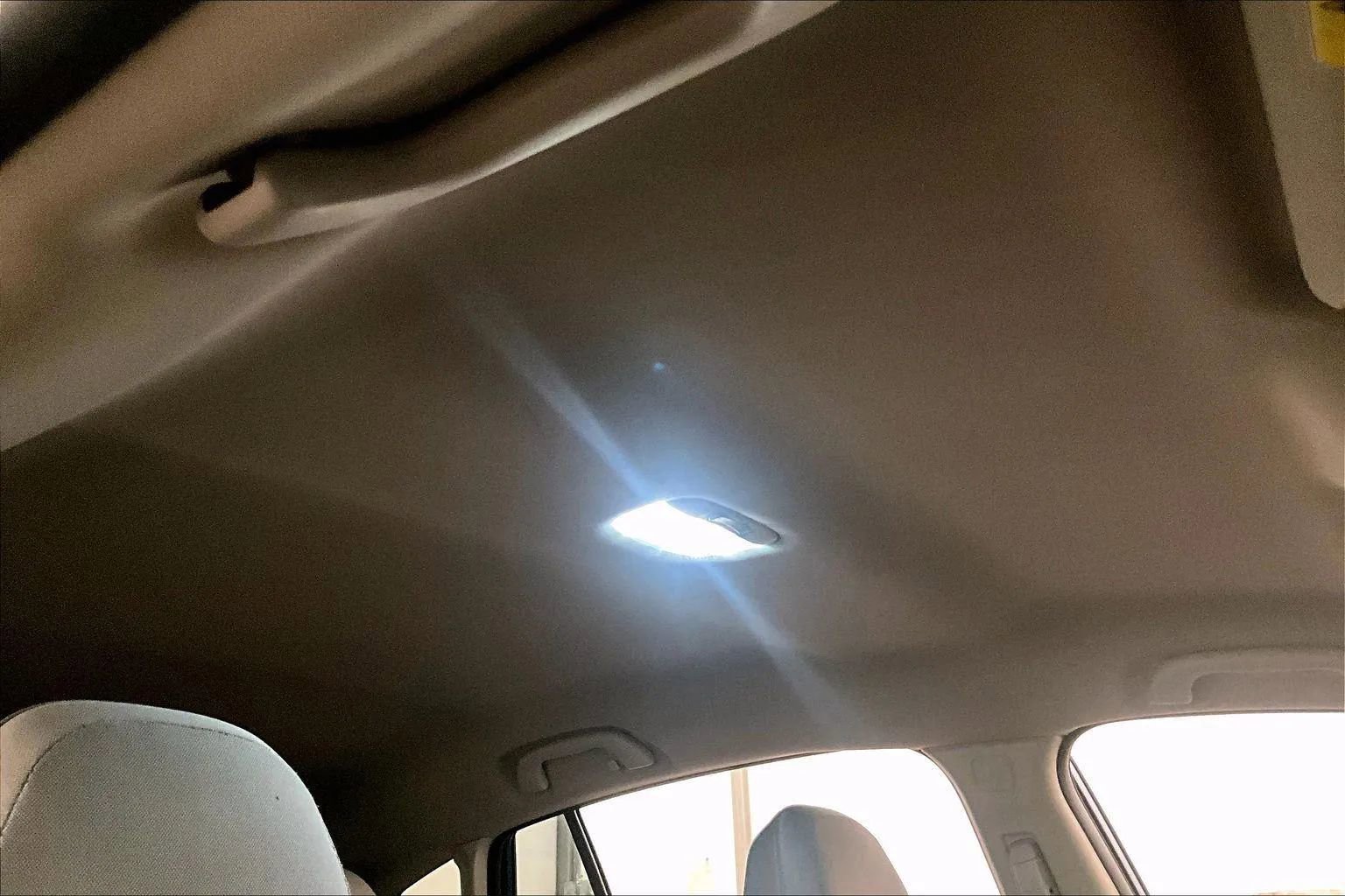 Used 2018 Subaru Crosstrek 2.0i Premium image 21