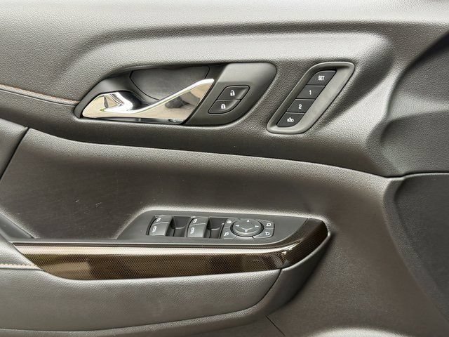 Used 2023 GMC Acadia AT4 w/ Technology Package AWD/4WD image 27