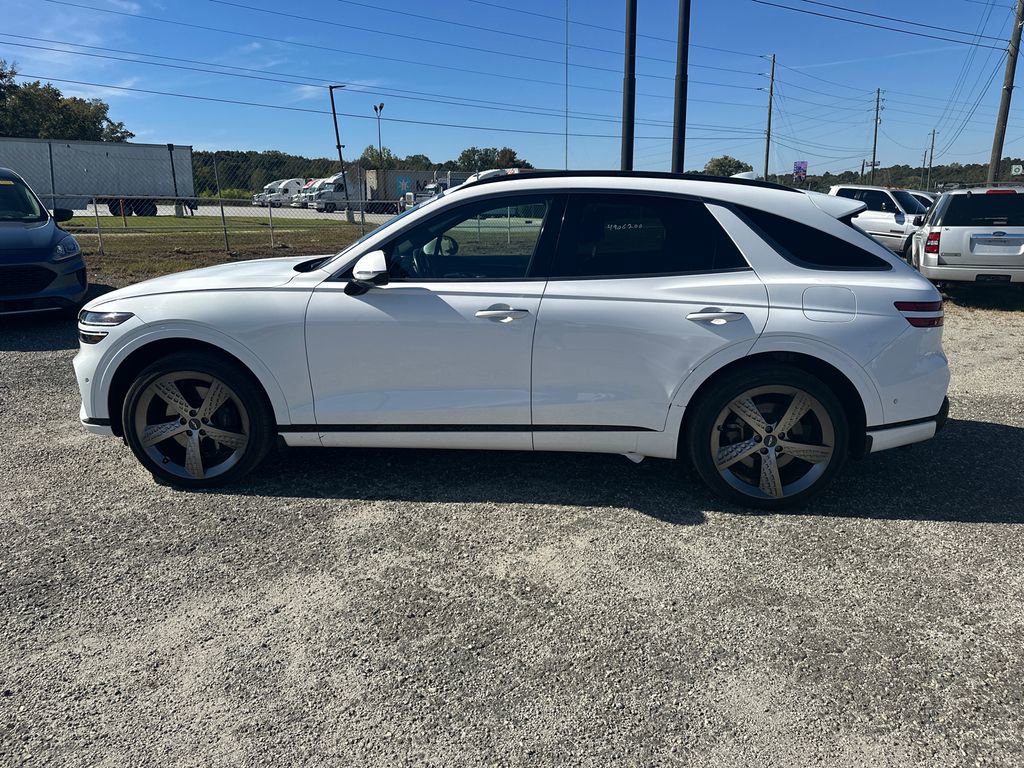 Used 2022 Genesis GV70 3.5T Sport w/ Sport Prestige Package AWD/4WD image 6