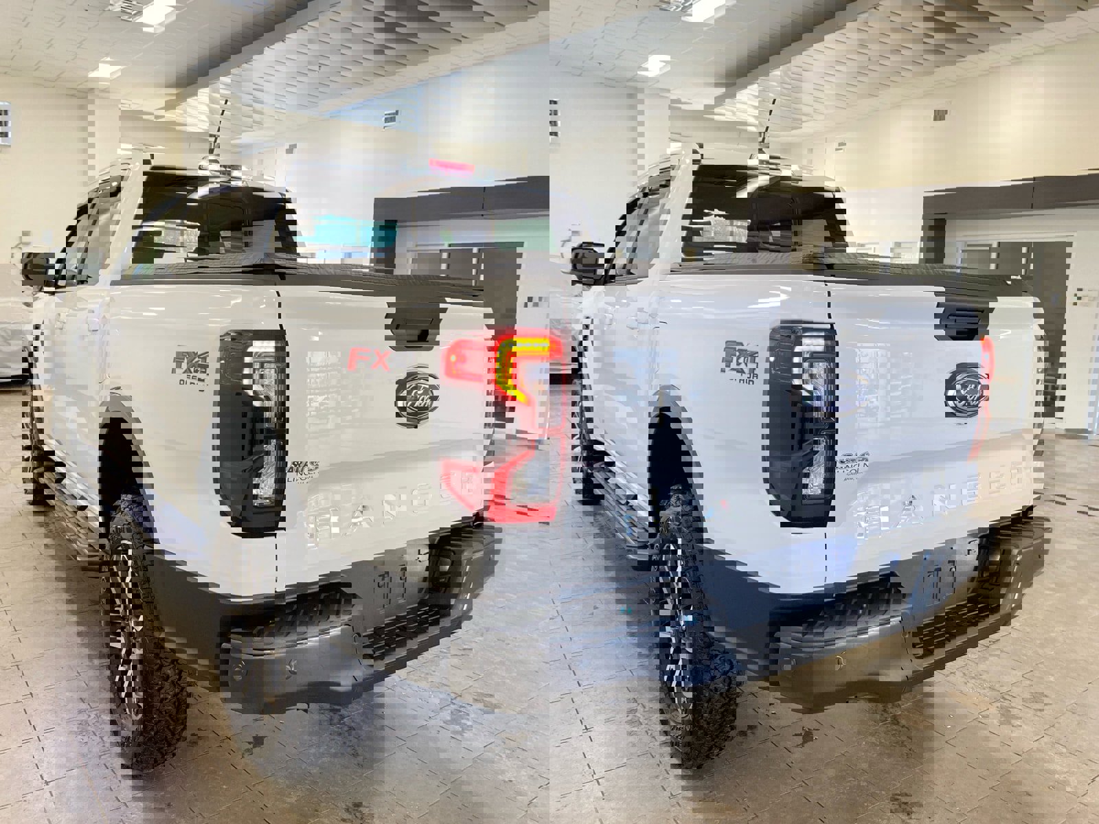 Certified 2024 Ford Ranger Lariat w/ FX4 Off-Road Package image 5