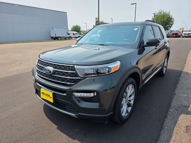 Certified 2023 Ford Explorer XLT w/ Equipment Group 202A AWD/4WD image 2