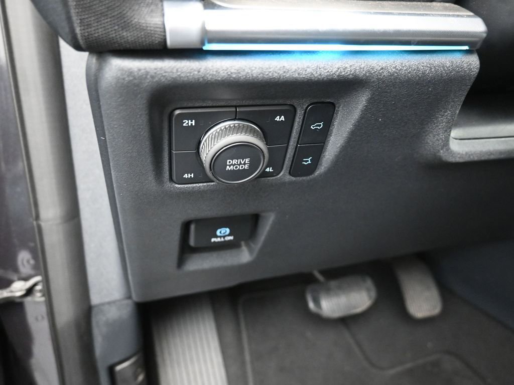 Certified 2025 Ford Expedition Max Platinum image 13