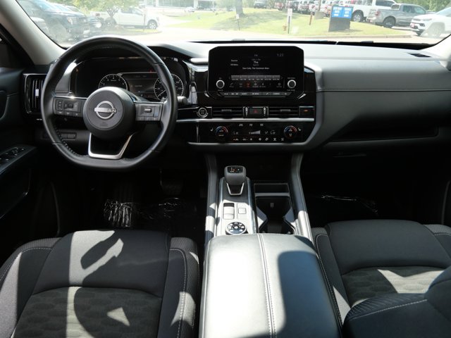 Used 2023 Nissan Pathfinder SV w/ Black Appearance Package AWD/4WD image 19