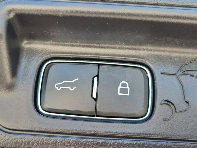 Certified 2022 Ford Explorer ST-Line w/ Class IV Trailer Tow Package image 13