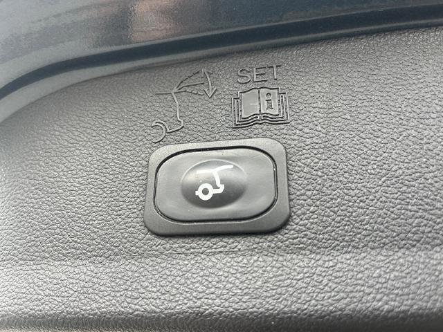 Certified 2019 Ford Escape SEL image 20