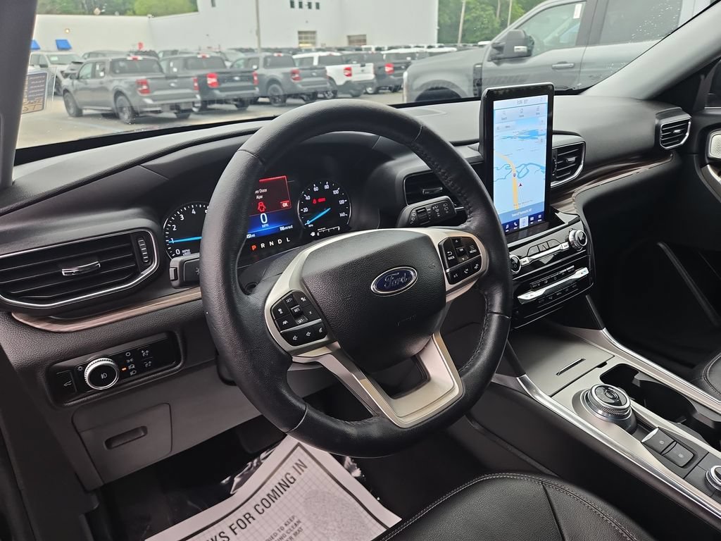 Certified 2023 Ford Explorer Limited w/ Limited Technology Package AWD/4WD image 7