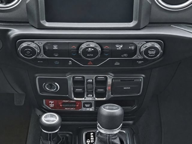 Used 2022 Jeep Wrangler Unlimited Rubicon 4xe AWD/4WD image 12