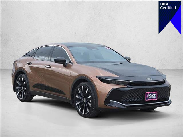 Used 2023 Toyota Crown Platinum AWD/4WD image 1