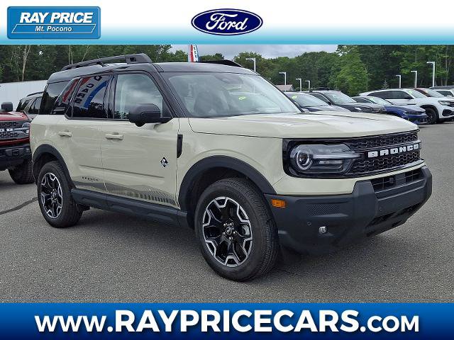Certified 2025 Ford Bronco Sport Outer Banks w/ Outer Banks Tech Package+ AWD/4WD image 1