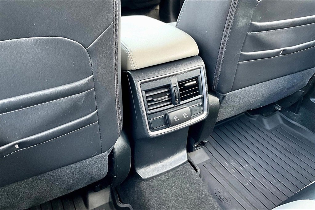 Used 2022 Subaru Forester Limited image 33