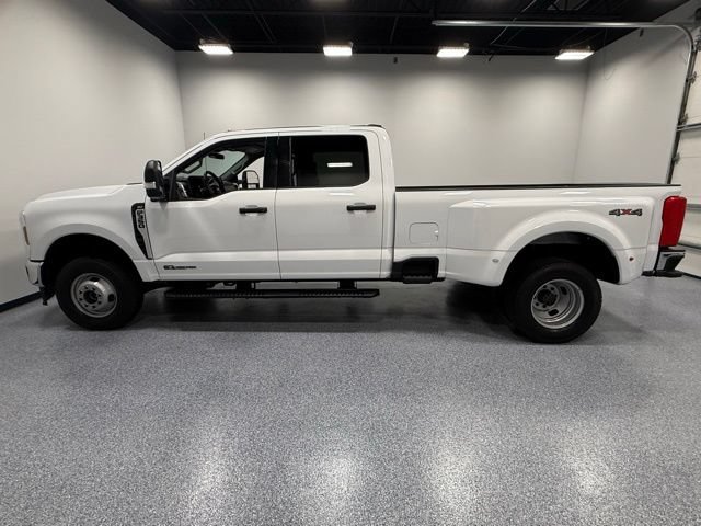 Certified 2025 Ford F350 XLT AWD/4WD image 8