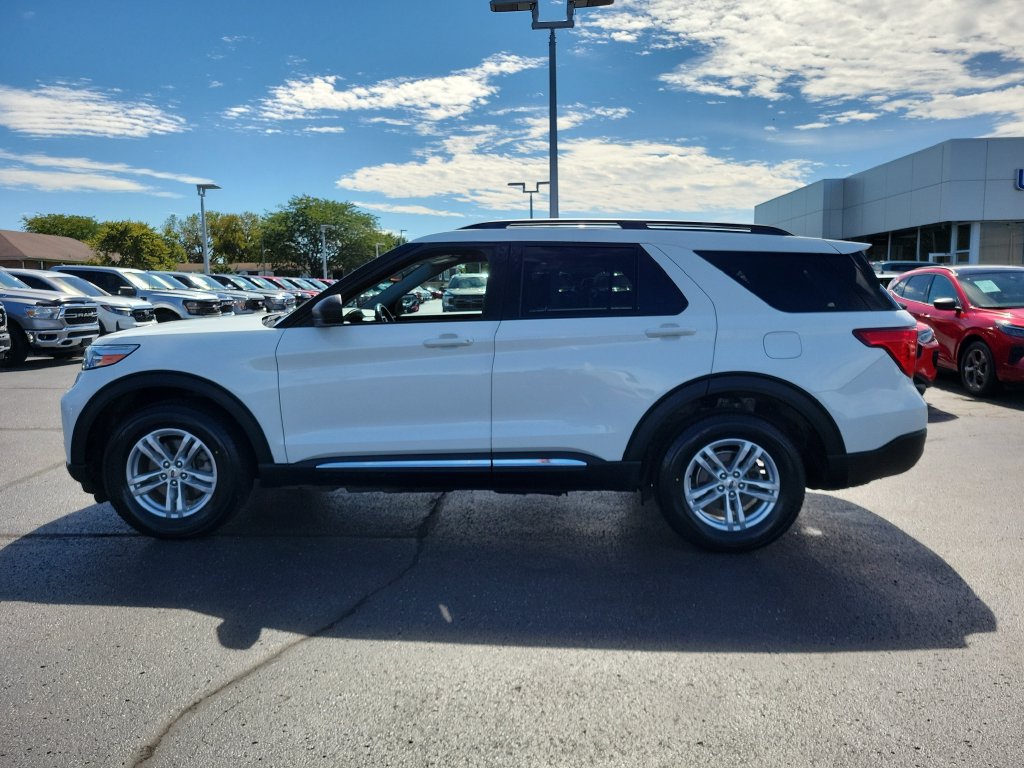 Certified 2023 Ford Explorer XLT AWD/4WD image 7